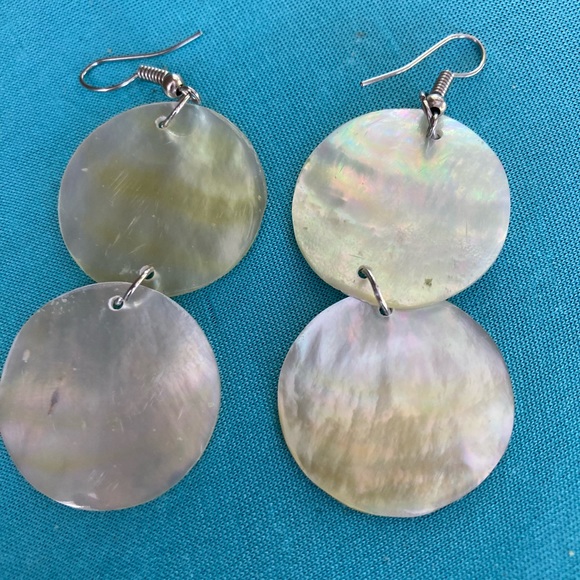 handmade Jewelry - Gorgeous mother of Pearl bauble disc earrings